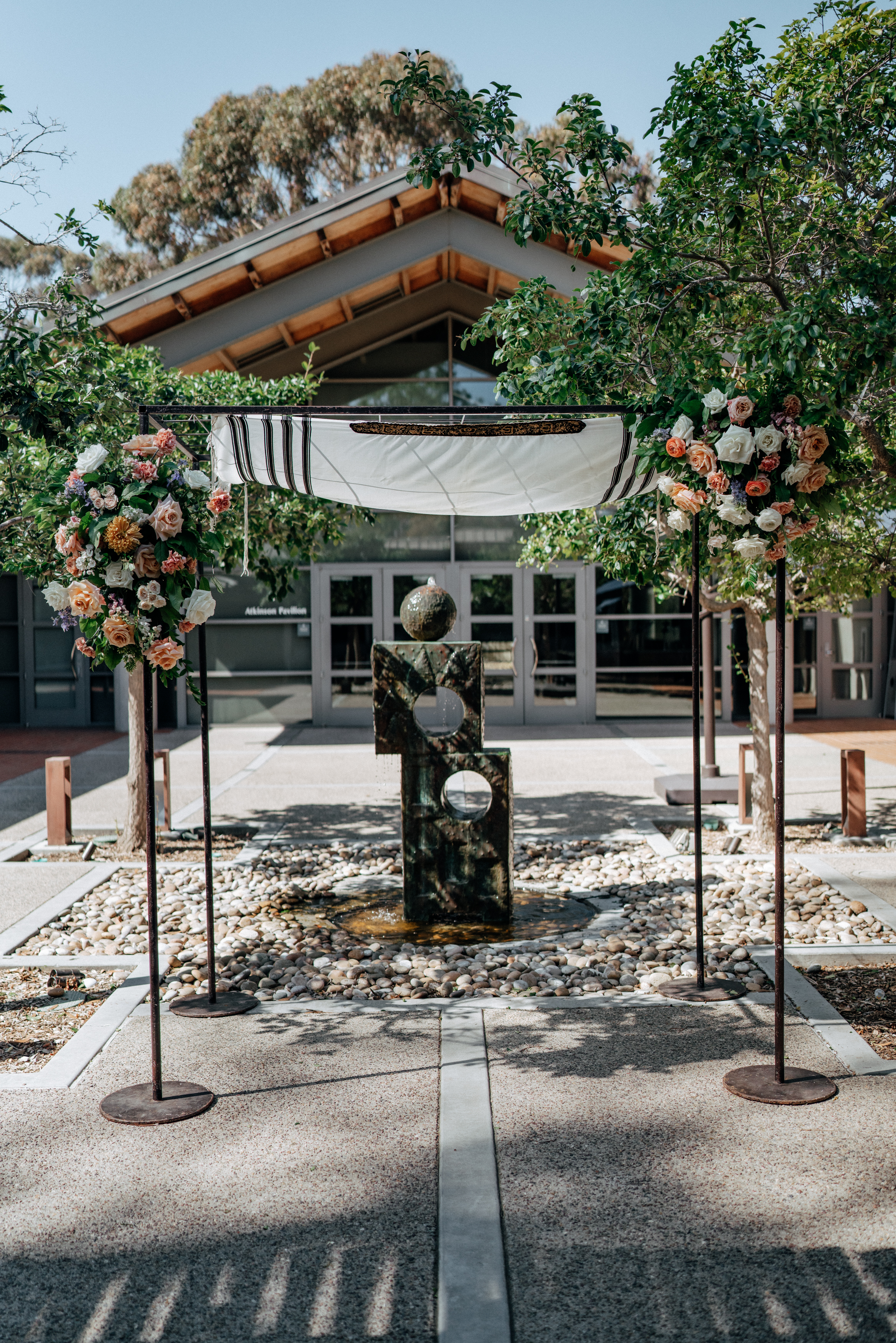 Seuss library wedding 79