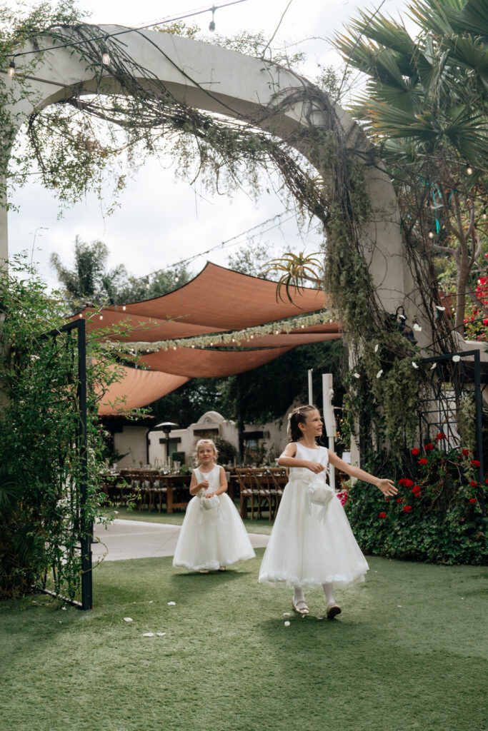 candid wedding moments