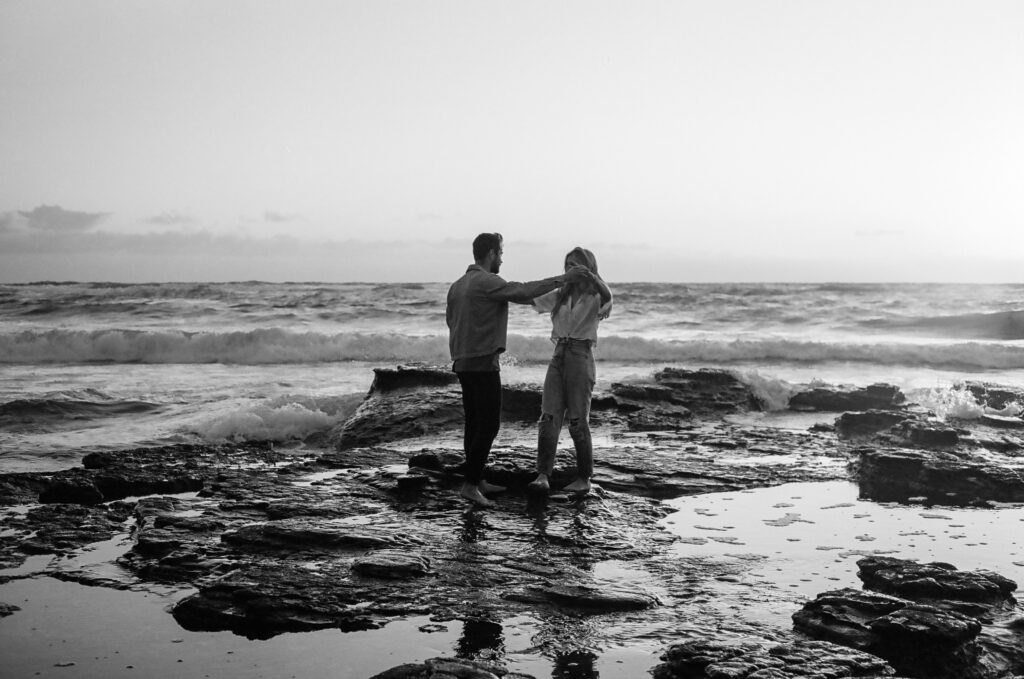 Sunset cliffs engagement 15