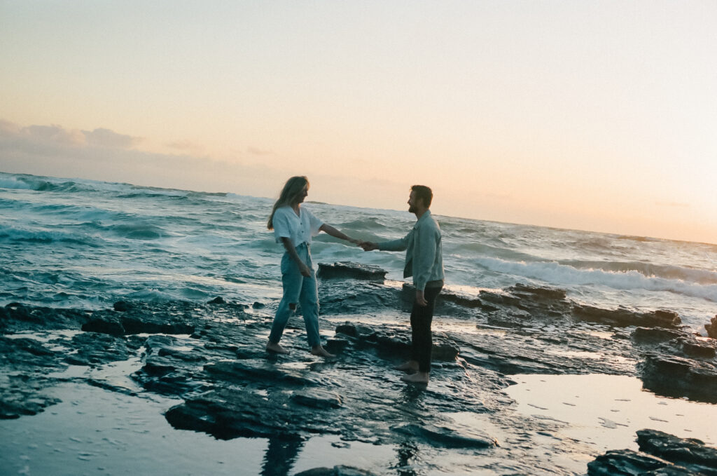 Sunset cliffs engagement 16