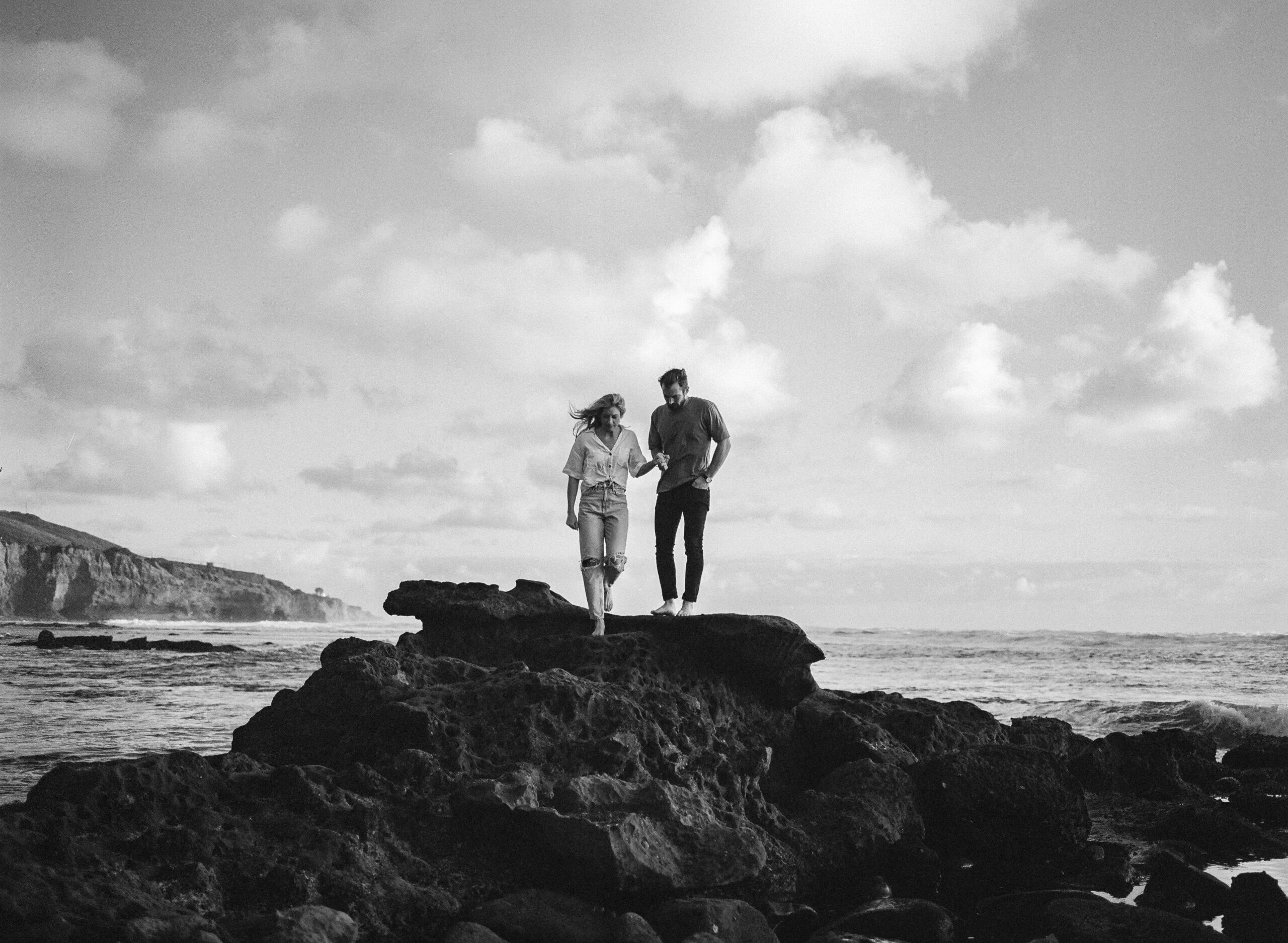 Sunset cliffs engagement 5